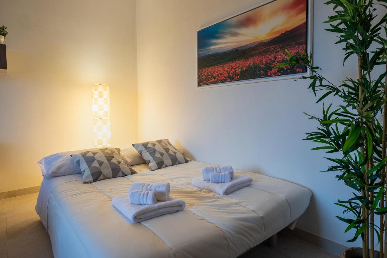 Apartamento Free Parkinga Due Passi Da Navigli Con Balcone Milão
