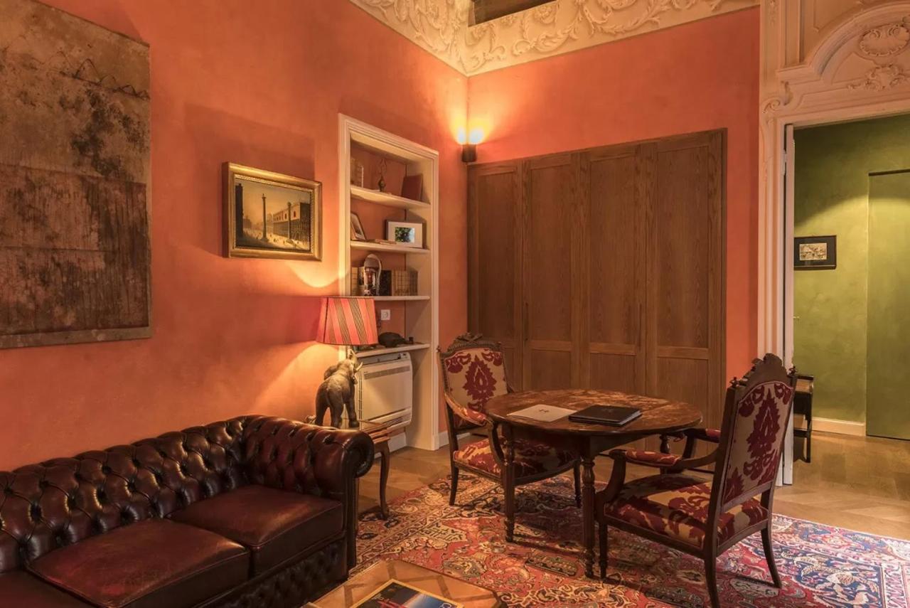 Italianway - Borgonuovo 12 Apartment Milan