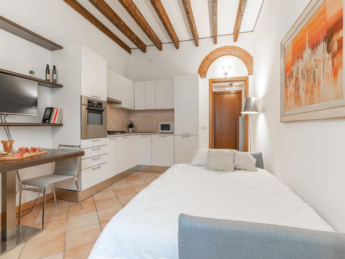 The Best Rent - Bright One Bedroom In Corso Lodi Area Milão