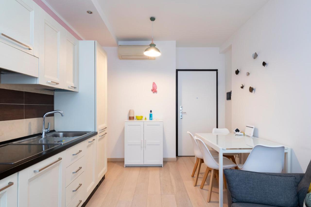 Apartment Luxury Near Bocconi Zamenhof 7