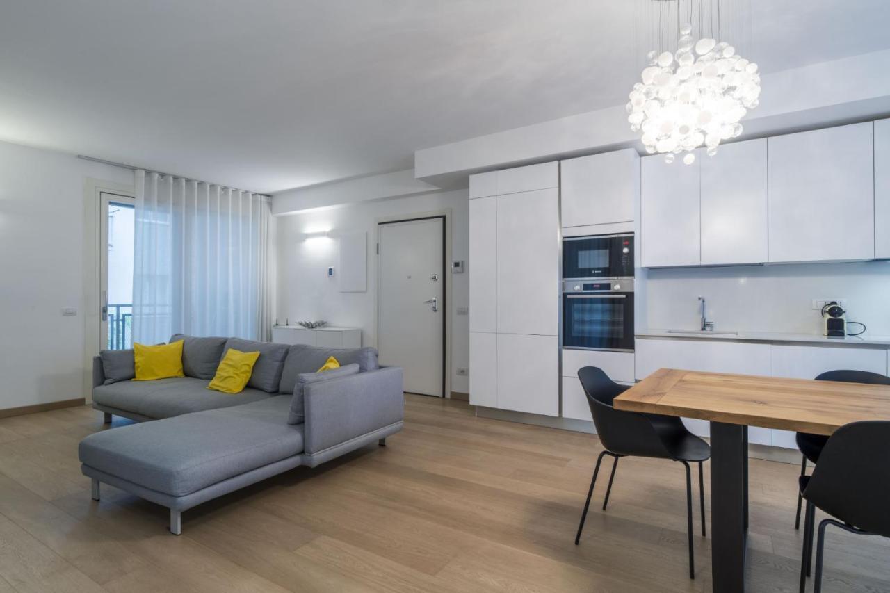 Apartment Easylife - Moderno Ed Elegante Trilocale In Corso Garibaldi Milan