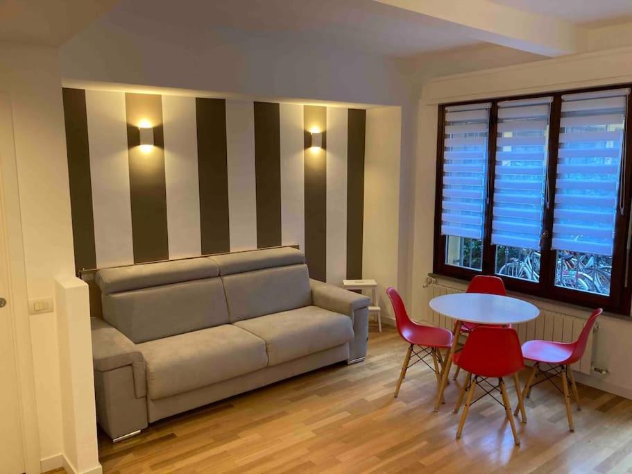 Bilocale Zona Bocconi-navigli Casa de férias Milão
