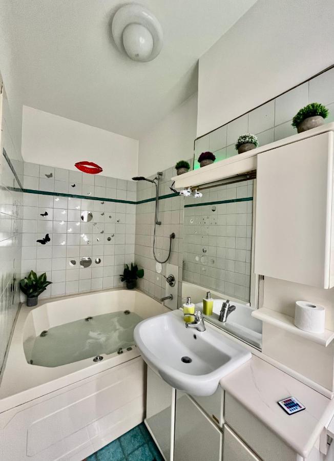 Apartment Jacuzzi