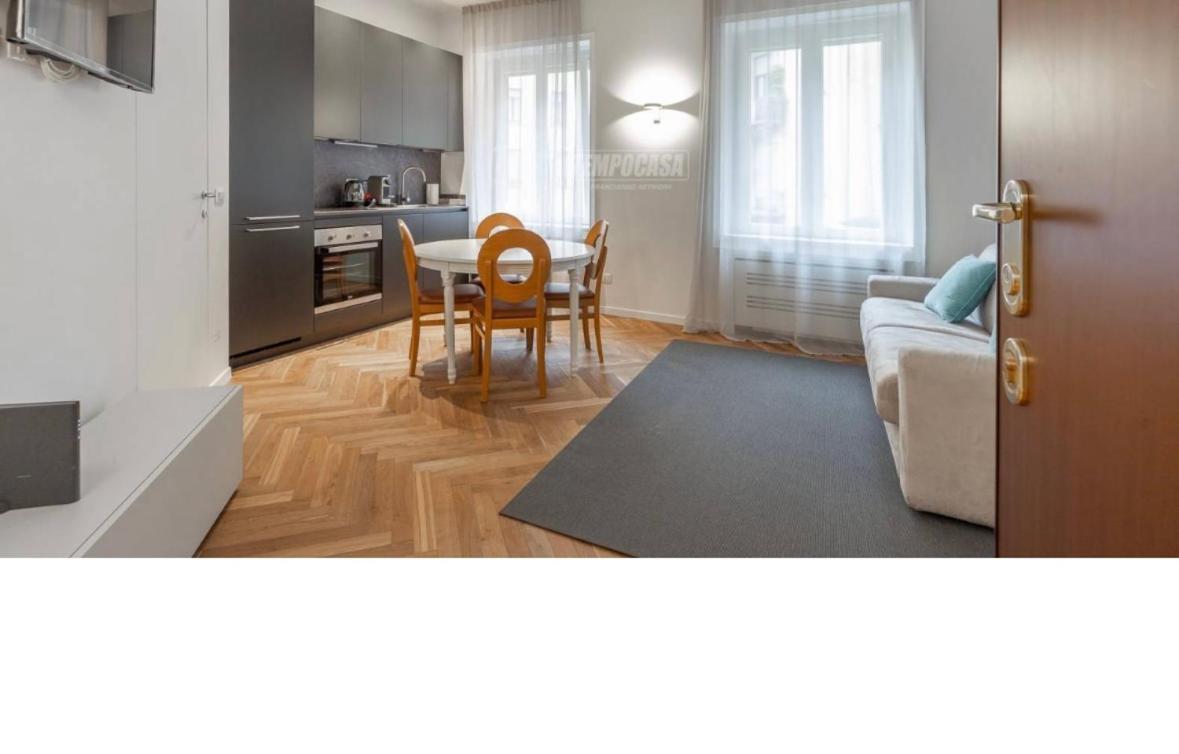 Apartment - Delizioso In Pieno Centro. Fancy Yellow *