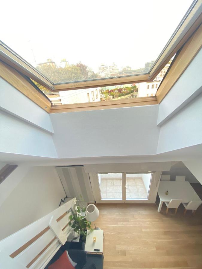 Vetra - Luminoso Attico Con Balcone Apartment *