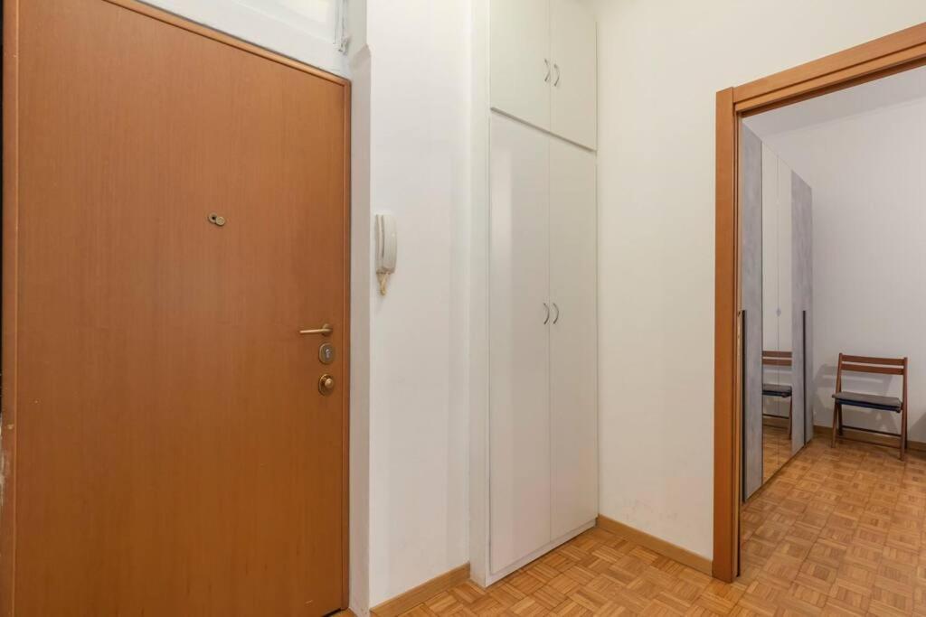 Apartamento Solari 5 Guest - Posizione Ottima - Wi-fi Milão