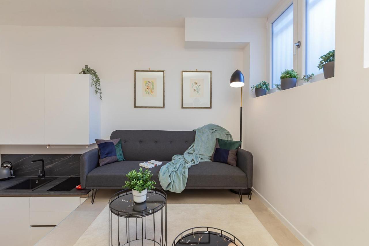 Apartment I Host - Val Strona Milan