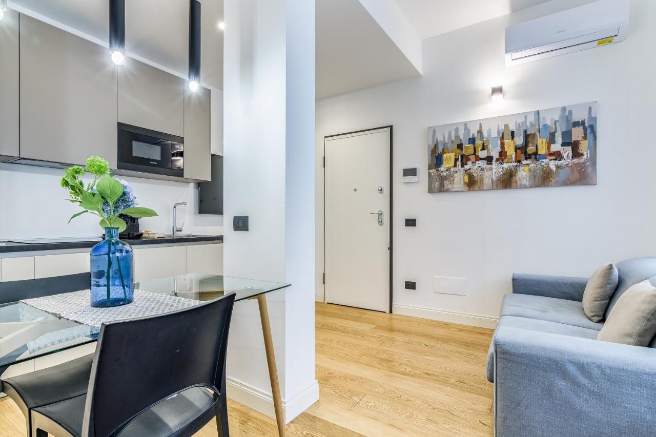 Beplace In San Babila Milan