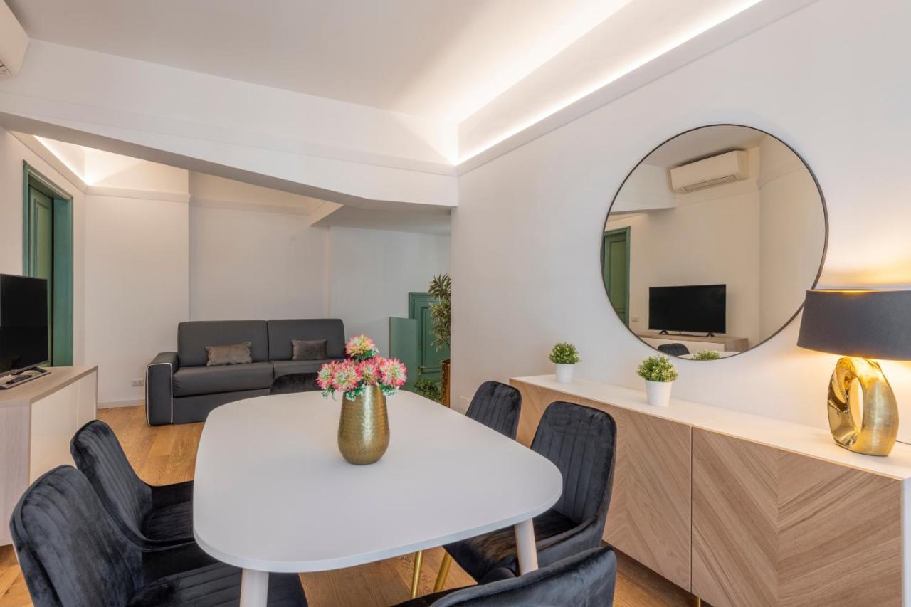 Royal - Centro Duomo Apartamento Milão