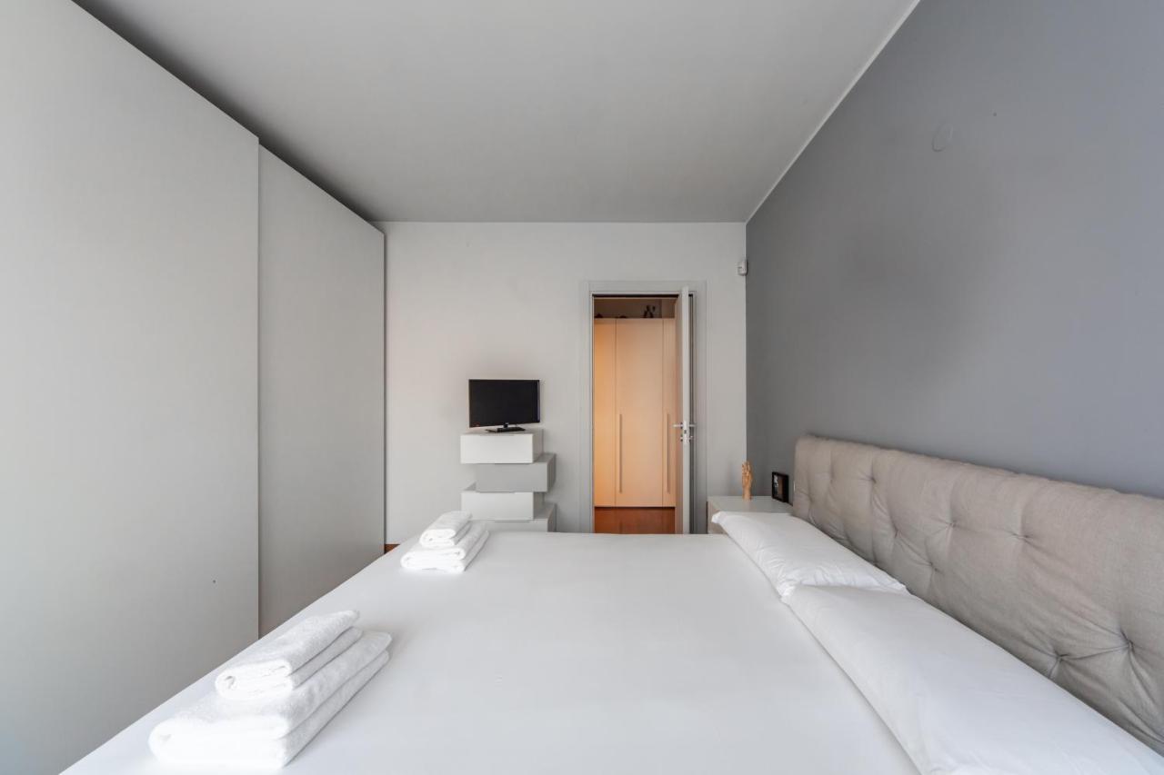 Darsena Cozy Apt - Porta Genova M2 * Milão
