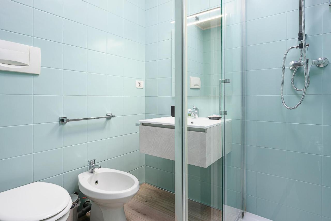 Italianway - Corso 12 * Milan