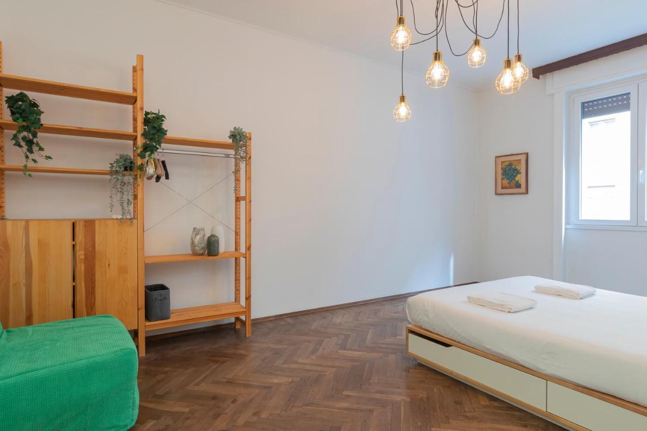 Apartamento Renovated Close To Station Ponte Seveso 42 Milão