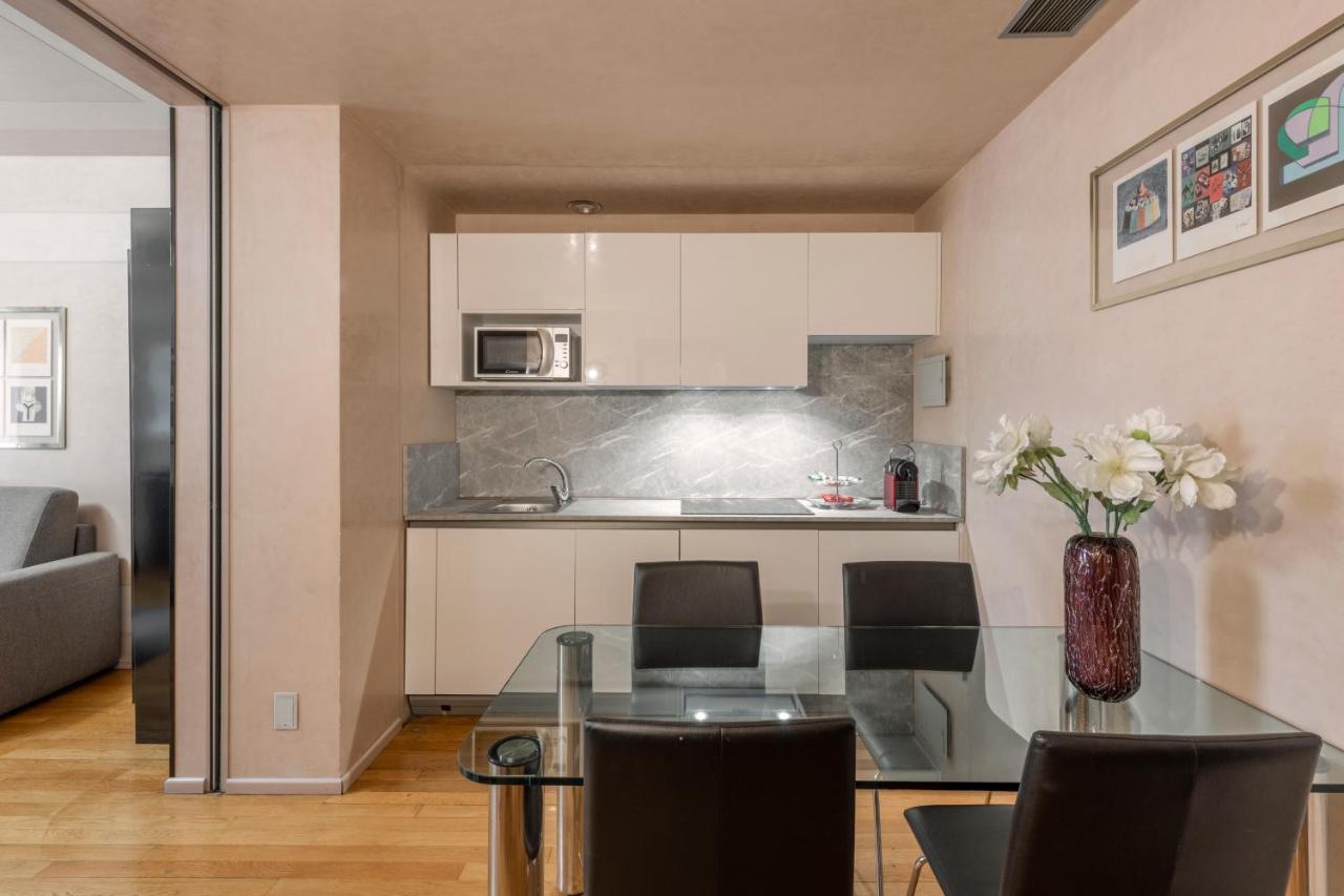 Royal - Centro Duomo Apartamento Milão