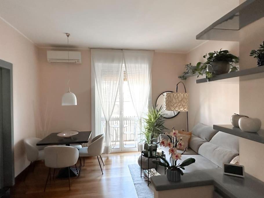 Apartment Bright Terrace-garden Milan