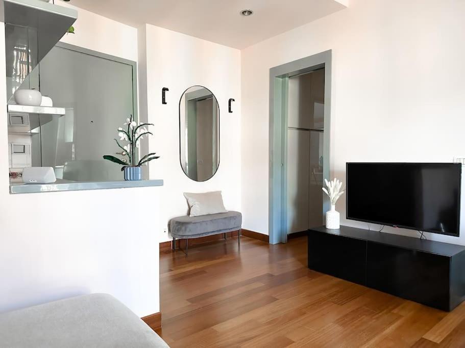 Bright Terrace-garden Apartment *