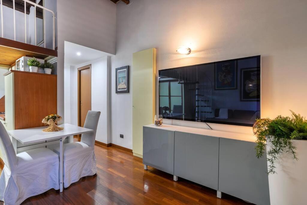 Apartamento Moscova-duomo Loft Wifi, Netflix & Design Milão