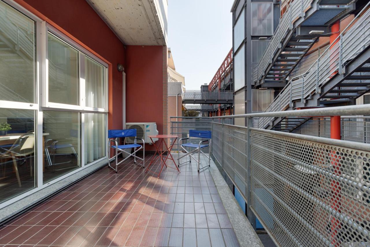 Industrial Design - With Terrace Apartment Milan