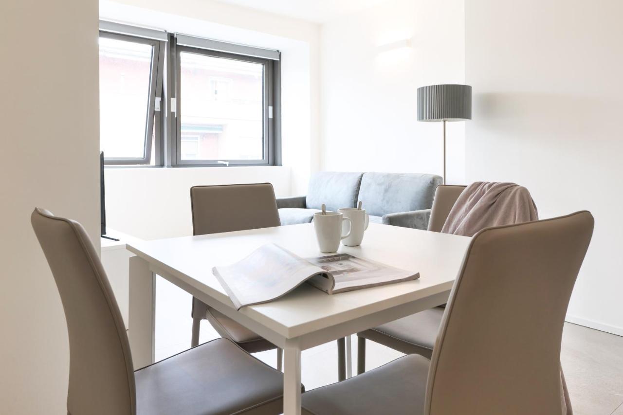 Contempora - Rosellini 5a Milan