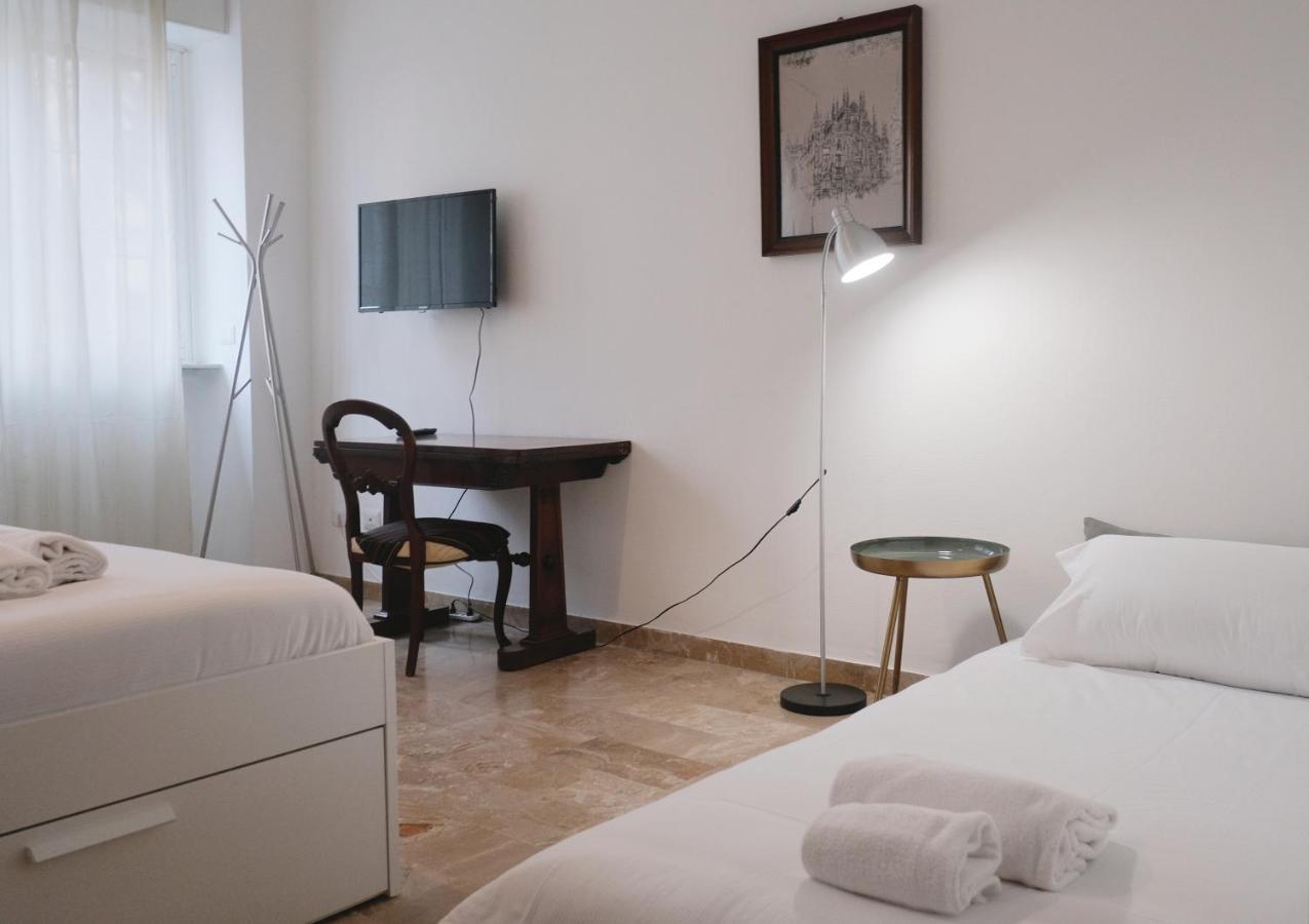 Orea Spiti - Drawings In Teodosio Apartment Milan