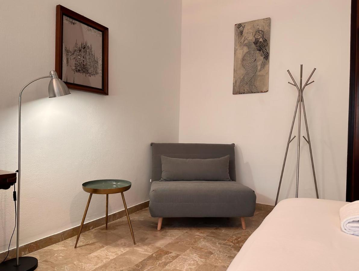 Orea Spiti - Drawings In Teodosio Apartment