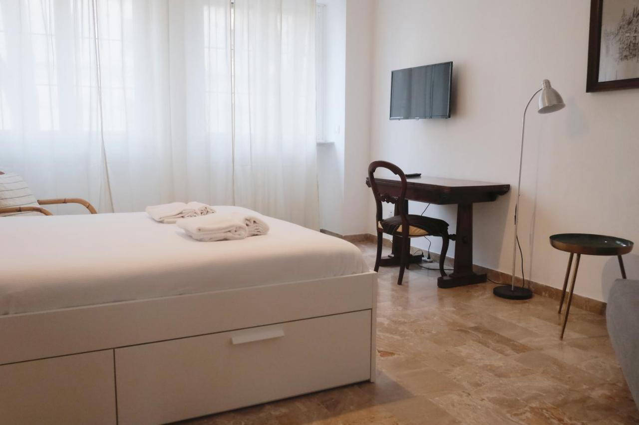 Orea Spiti - Drawings In Teodosio Apartment Milan