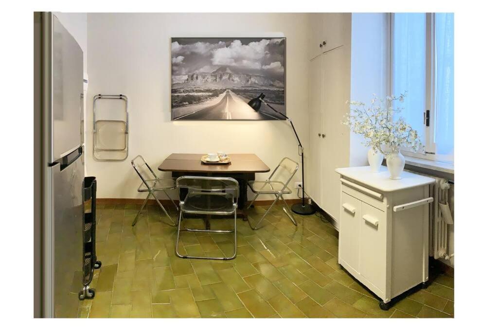 Elegant San Babila ,5 Minutes From Duomo Appartamento Milano