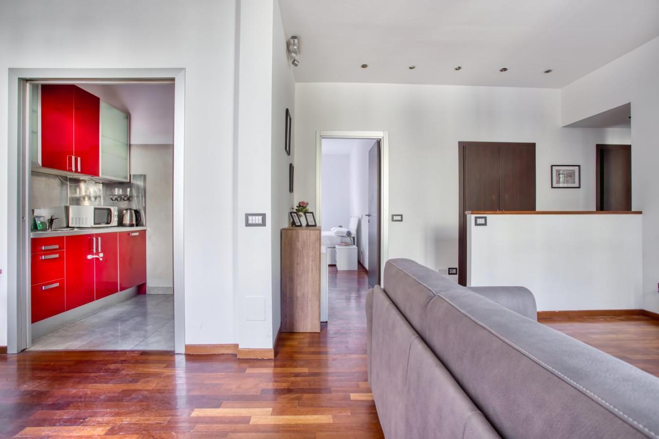 Joivy Tasteful Flat With Balcony * Milan