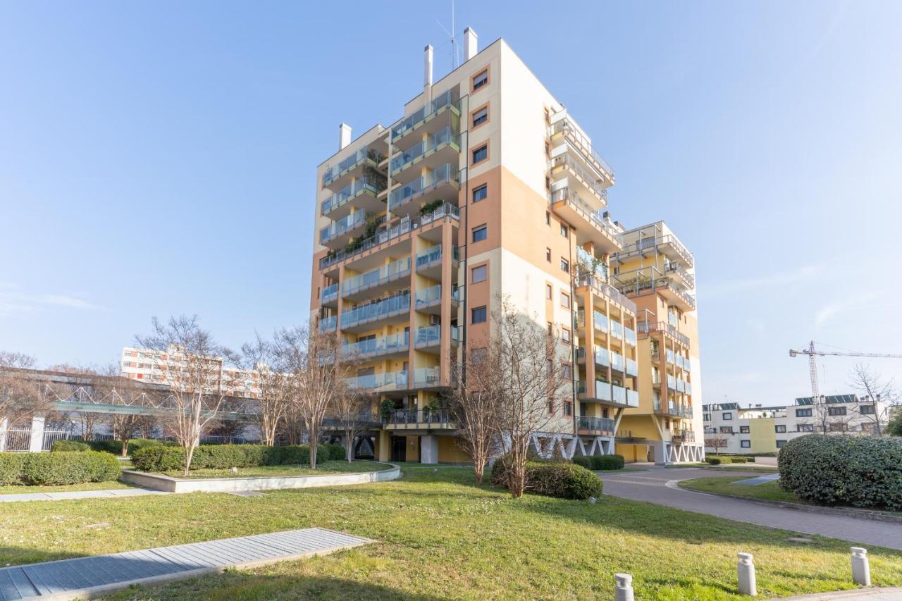 The Best Rent - Bright One-bedroom In Precotto Area * Milan