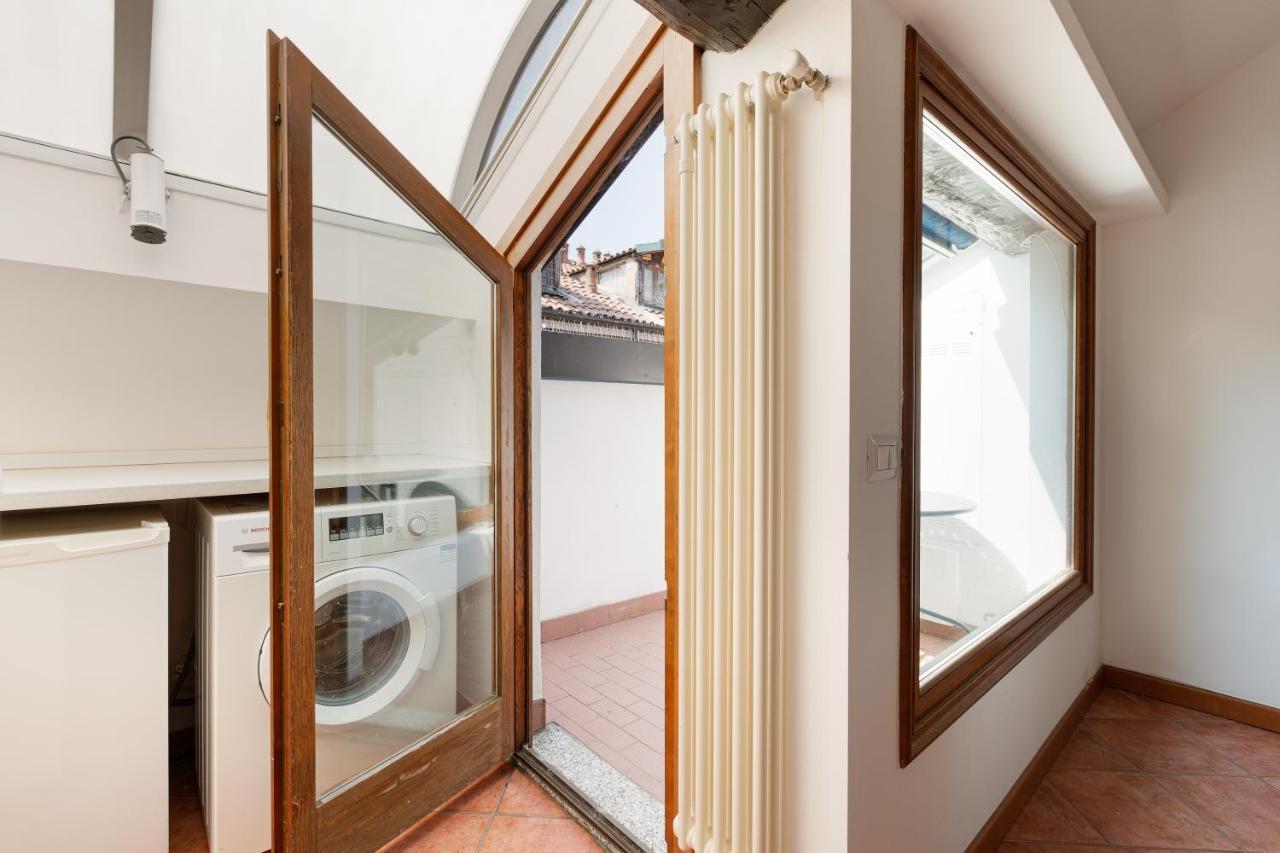 Corso Balcony Milan