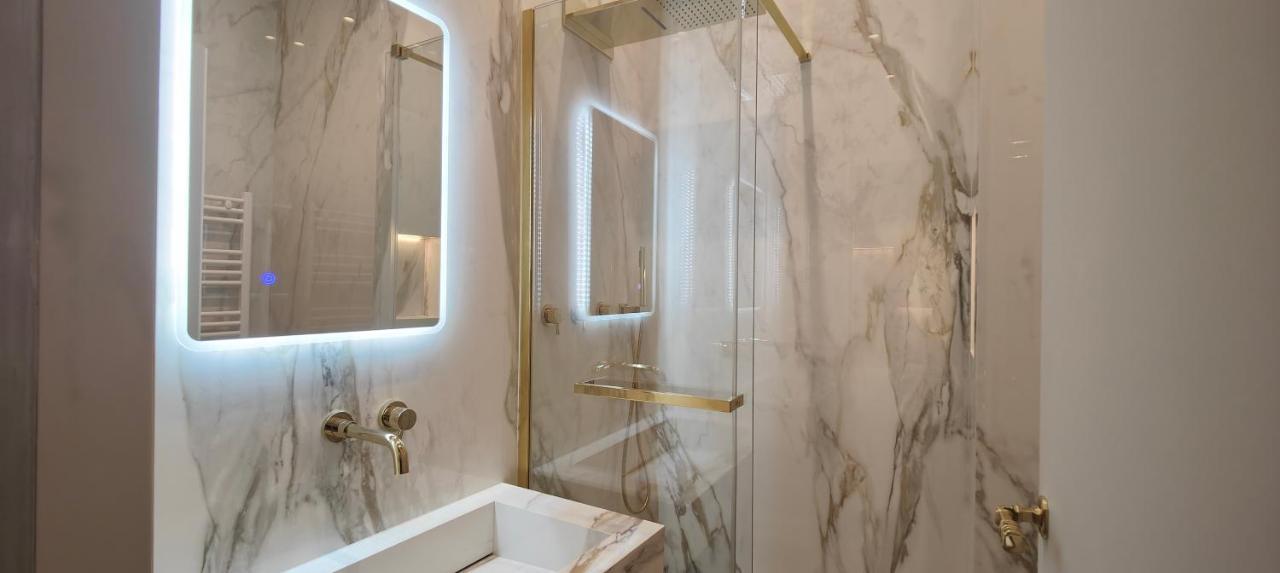Marcora 6 V Luxury Living Milan