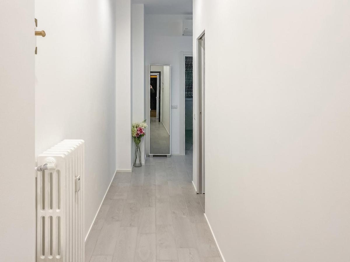 Apartment Capital Moscova - White *