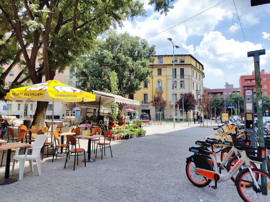 Large New Stylish Studio Apt - Metro Fast Wifi A/c Apartment Milan
