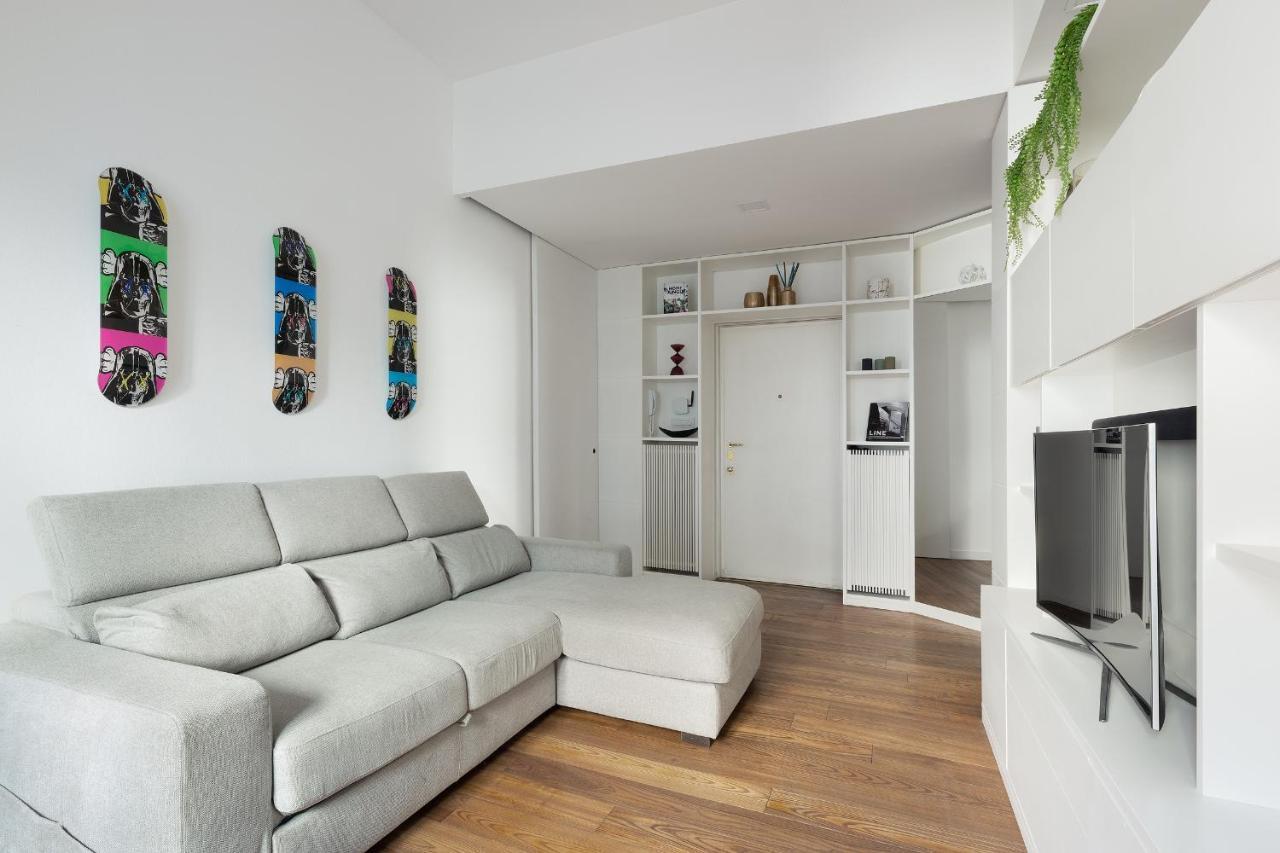 Apartment Hl - Brera, Garibaldi, Moscova, Duomo, Montenapoleone *