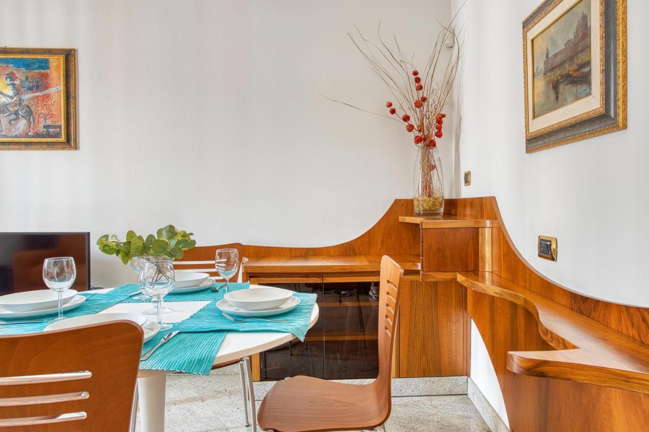 Appartamento Joivy Captivating Flat With Balcony Milano