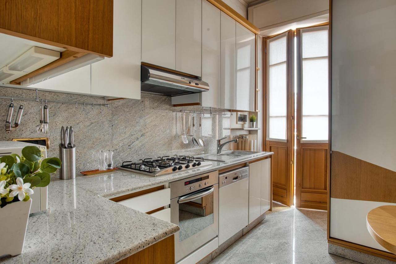 Joivy Captivating Flat With Balcony Appartamento Milano