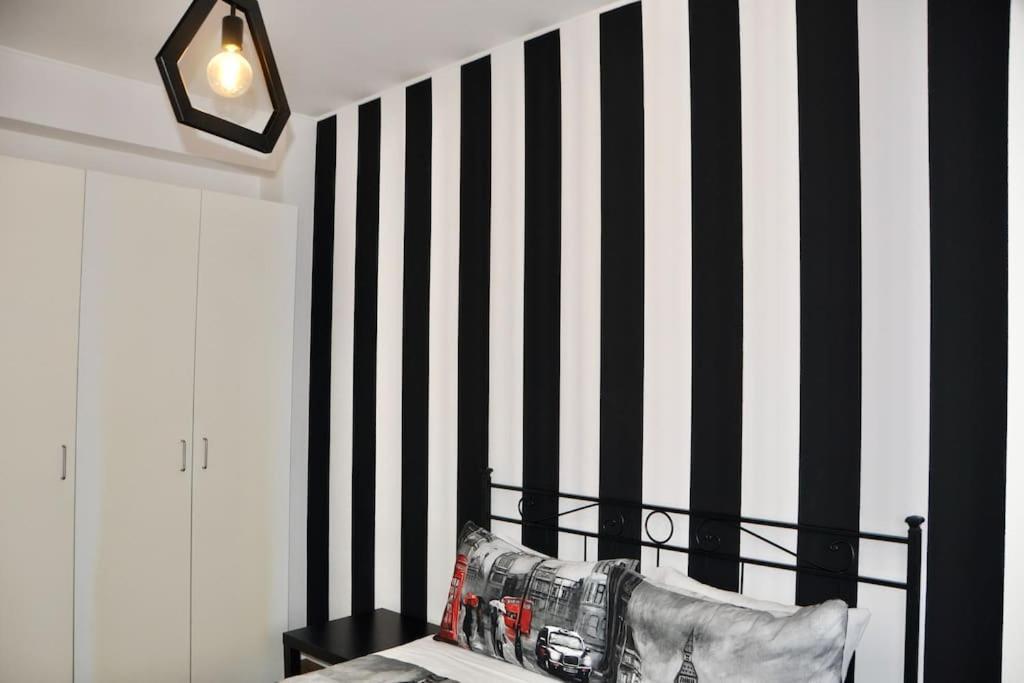 M.aurelio Black & White Milan