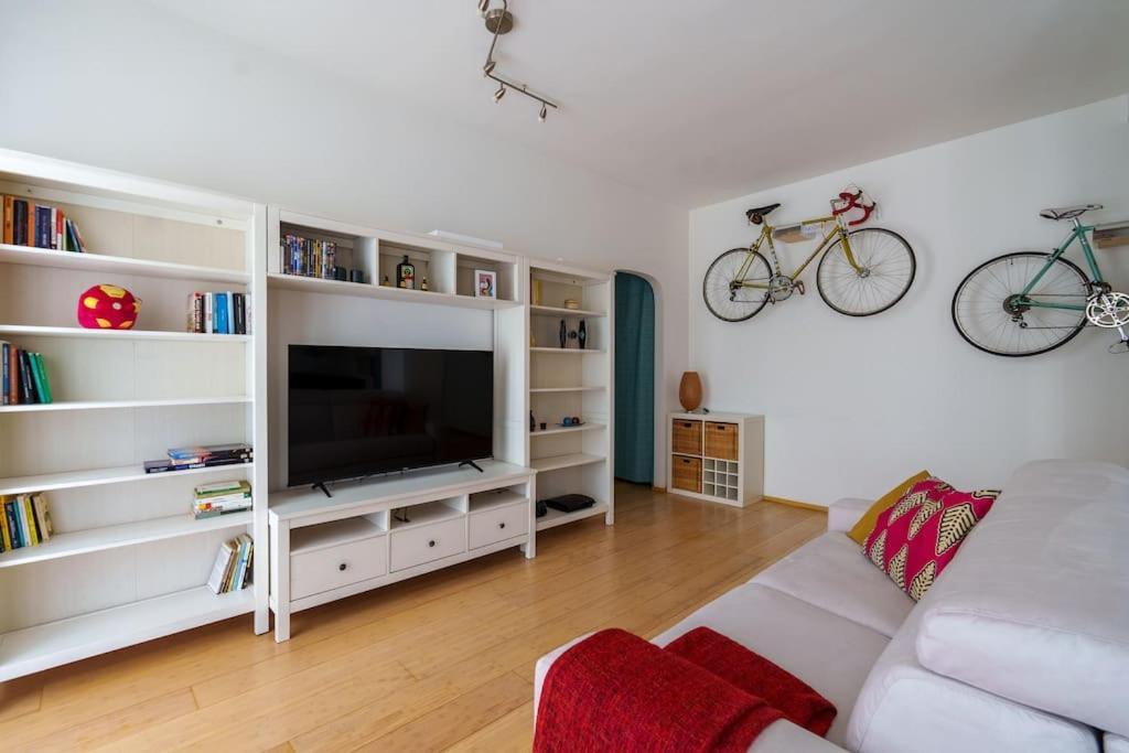 Bike Stop Apartment Milan