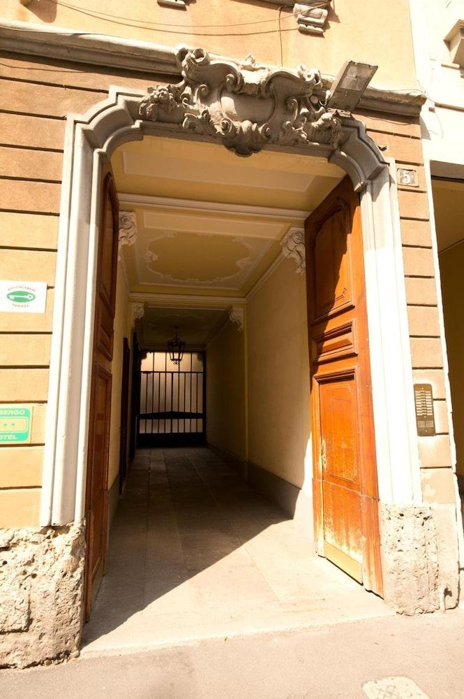 Panizza Hotel 3*
