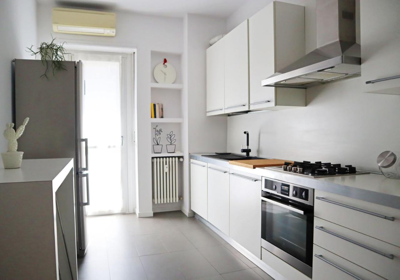Casa Nana Modern House * Milan