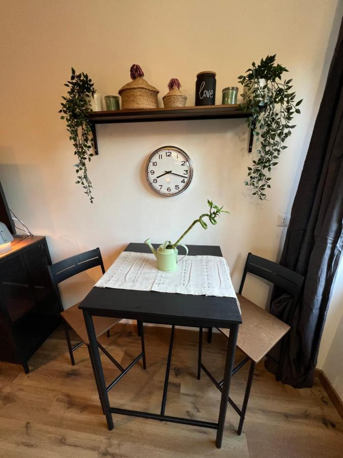Apartamento Stylish 3 Km Away From Duomo - Netflix, Wi-fi, All Comforts Included Milão