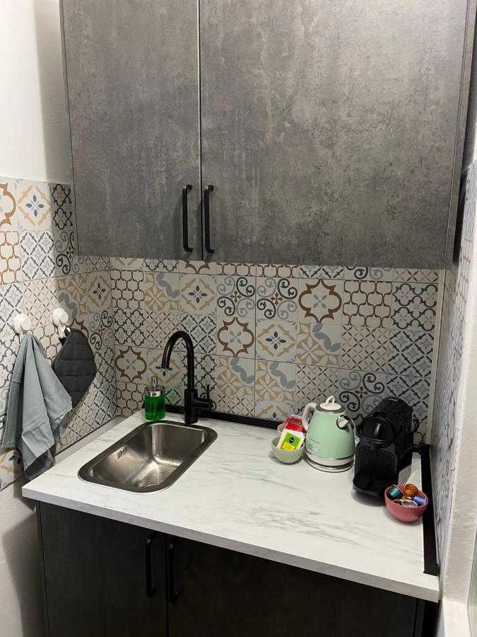 Stylish 3 Km Away From Duomo - Netflix, Wi-fi, All Comforts Included Apartamento