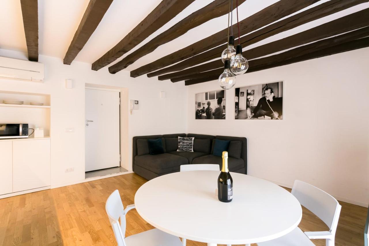 Navigli Mortara Apartamento *