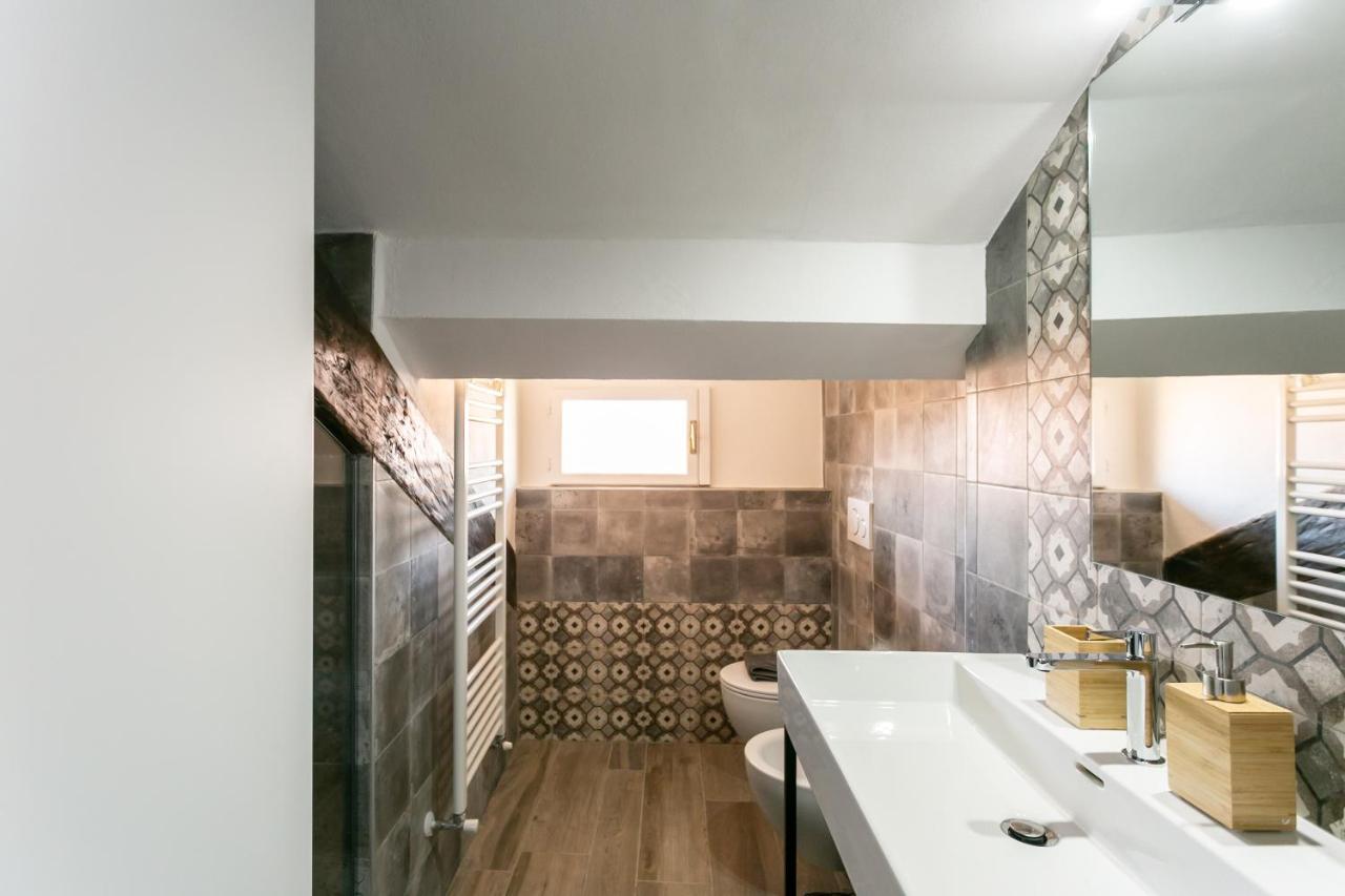 Apartment Navigli Darsena Milan