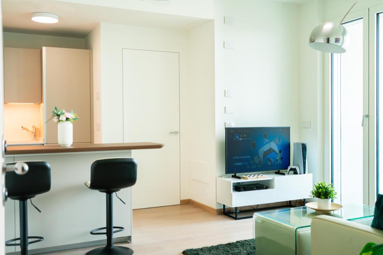Apartment Eliteestates-sky16+gym+pool+free Parking+ps5+rooftop Milan