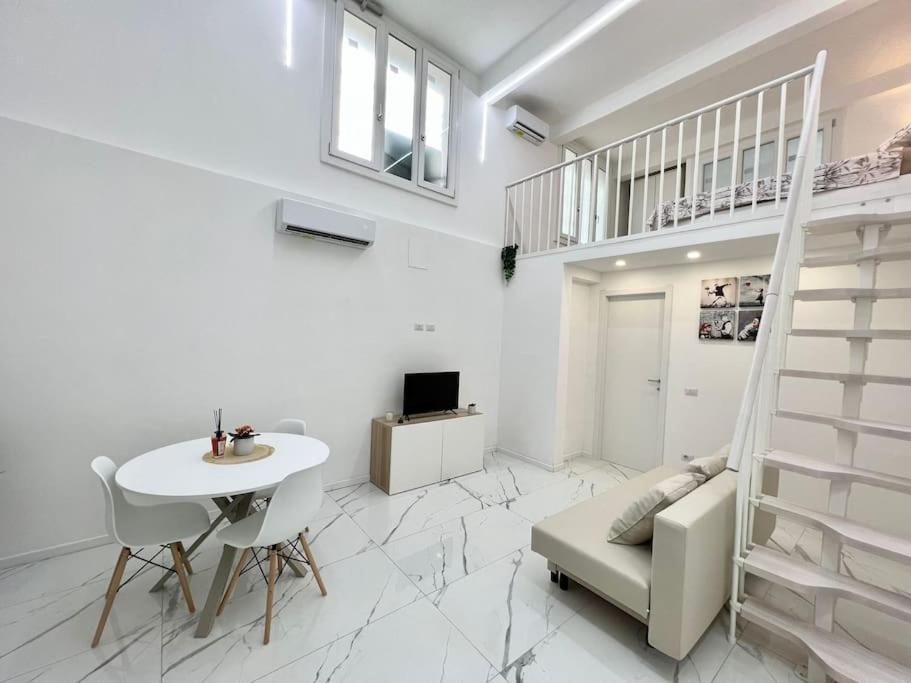 Cozy Dergano M3 Milão