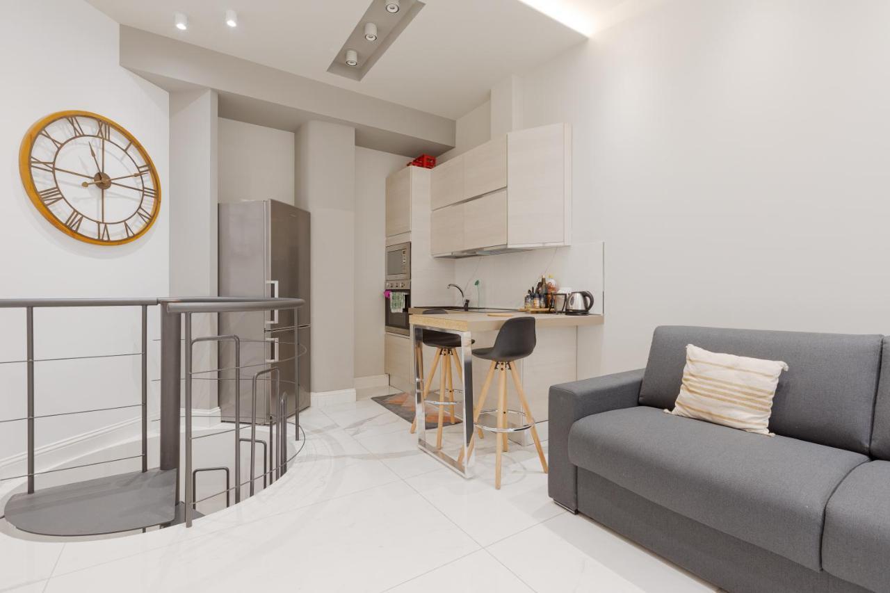 Apartment Design Milano-moscova With Shared Terrace *