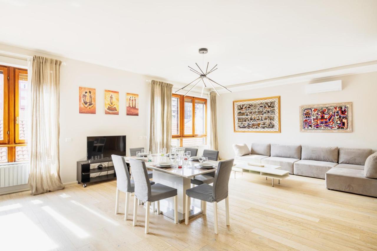 Easylife - Elegante Penthouse Sui Navigli Apartamento