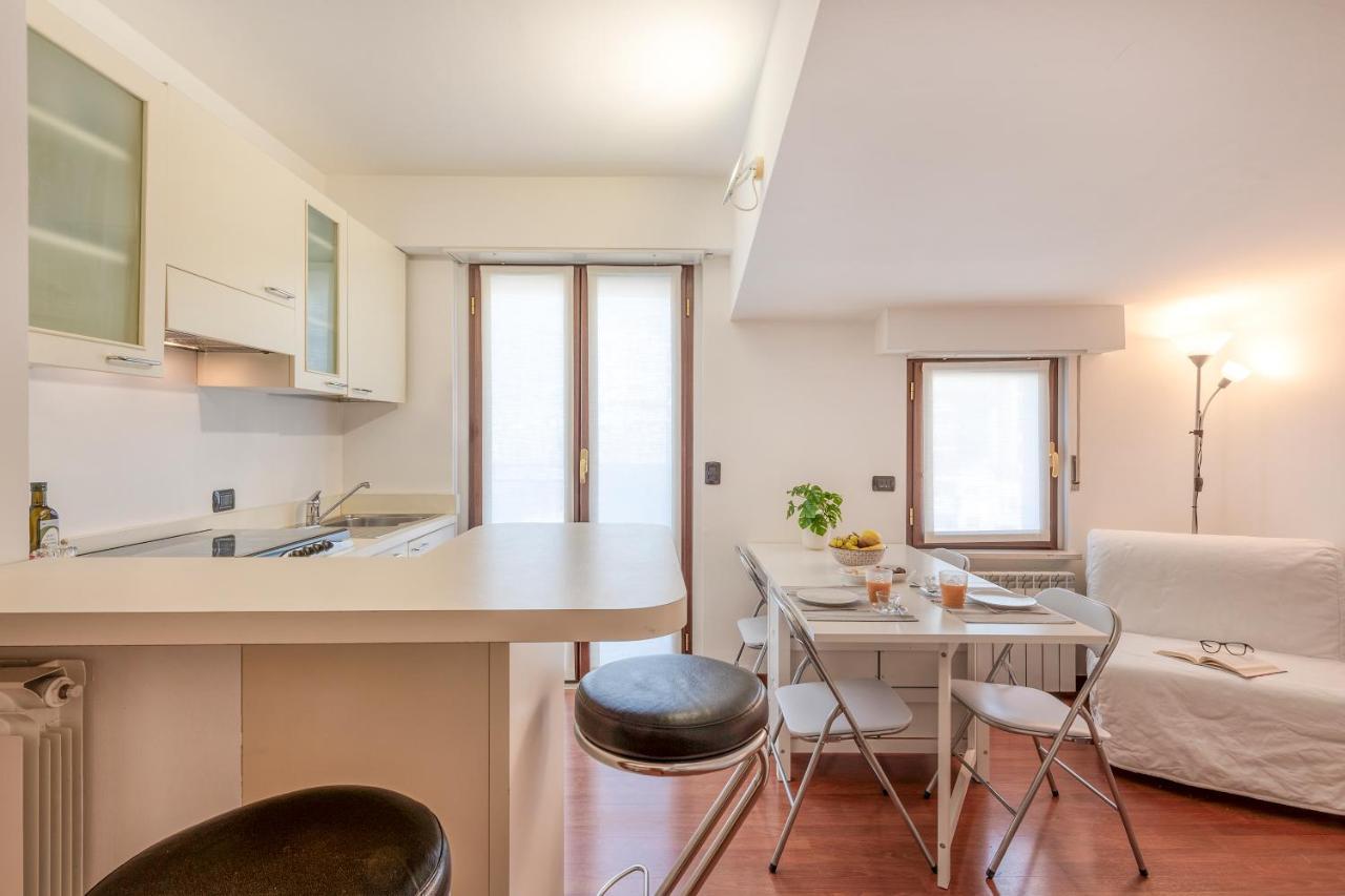 Ferrucci, 6 - Monolocale Al Settimo Cielo Apartment Milan