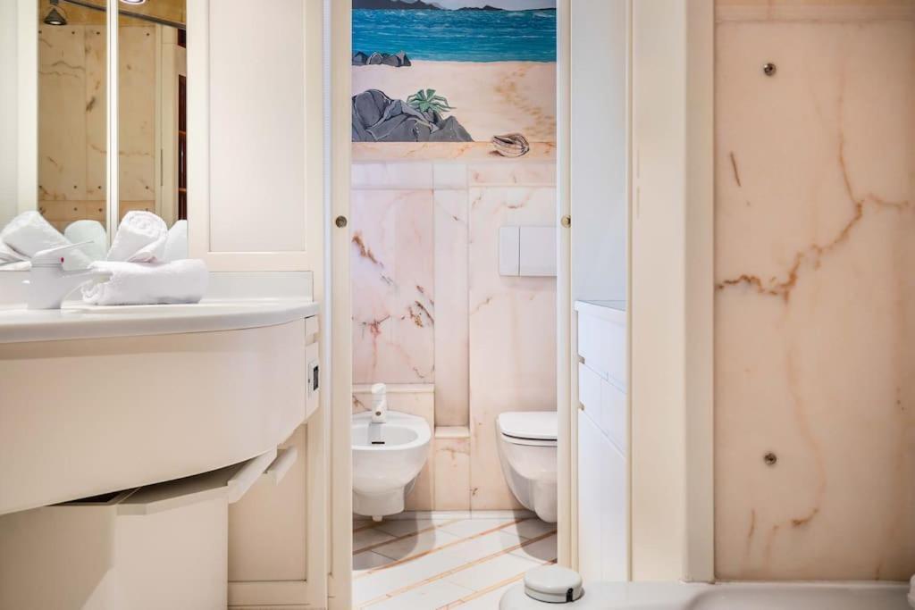 Apartment Luxury Penthouse - Sauna, Garage, Office, Terrace Milan