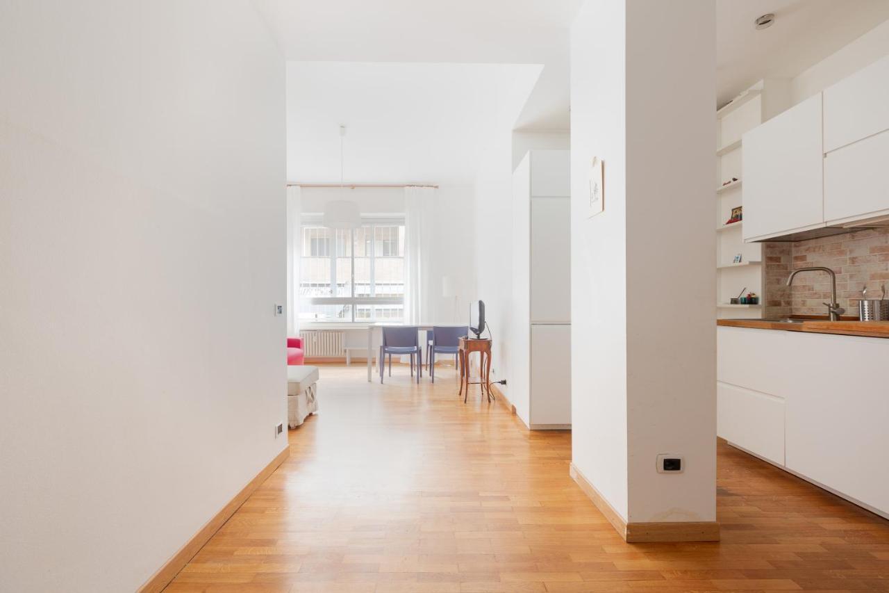 Buonarroti Bright Apartment Milan
